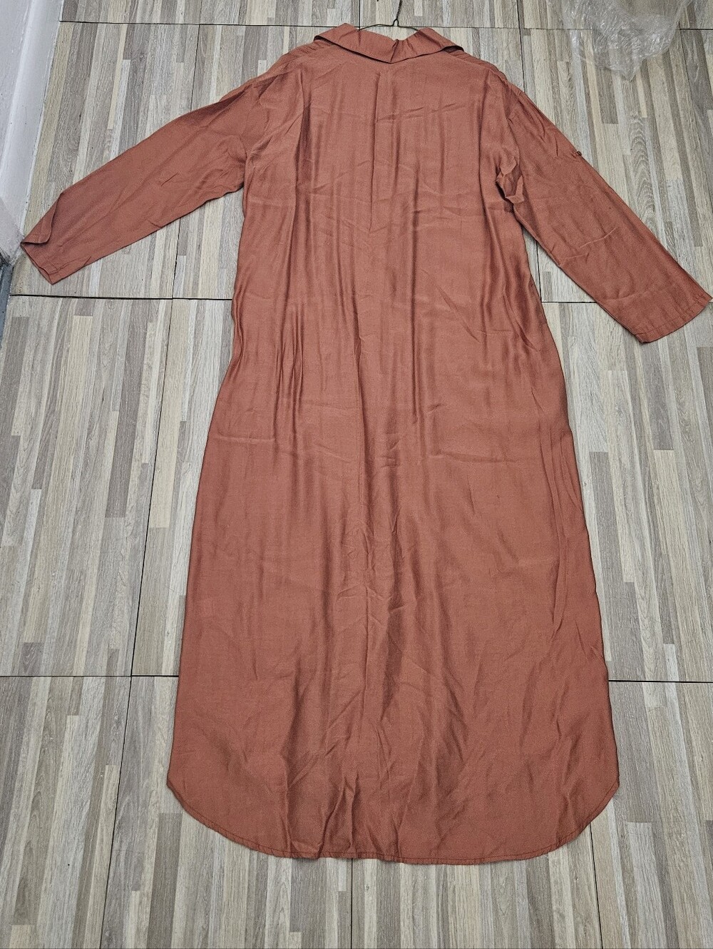 Classic Button-Front Maxi Shirt Dress in Rust - Picture 3 of 3